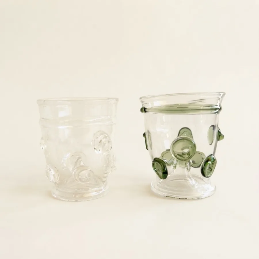 Noppen-Schnapsglas